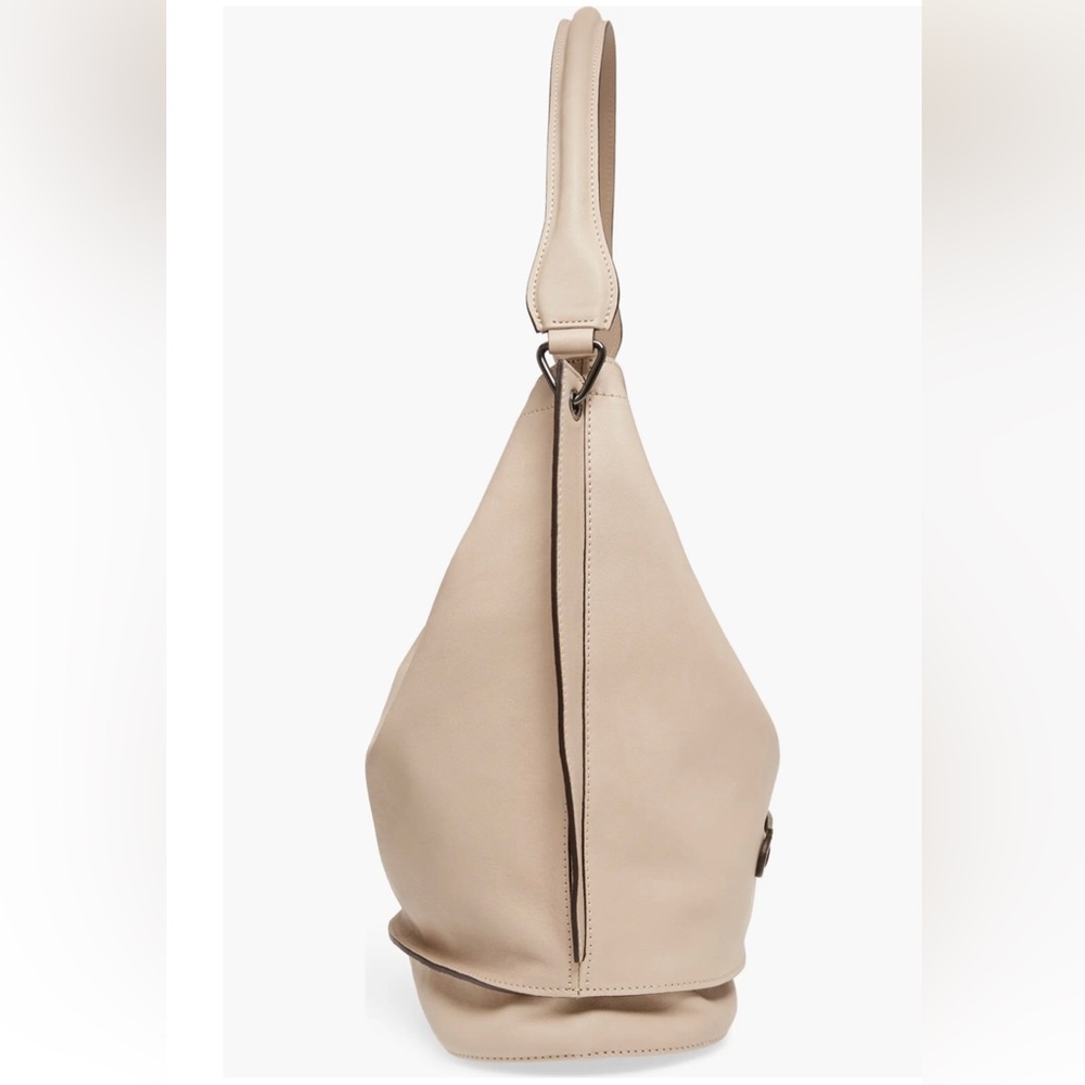 Longchamp 3d Leather Hobo
Bucket Bag NWOT - Picture 4 of 10
